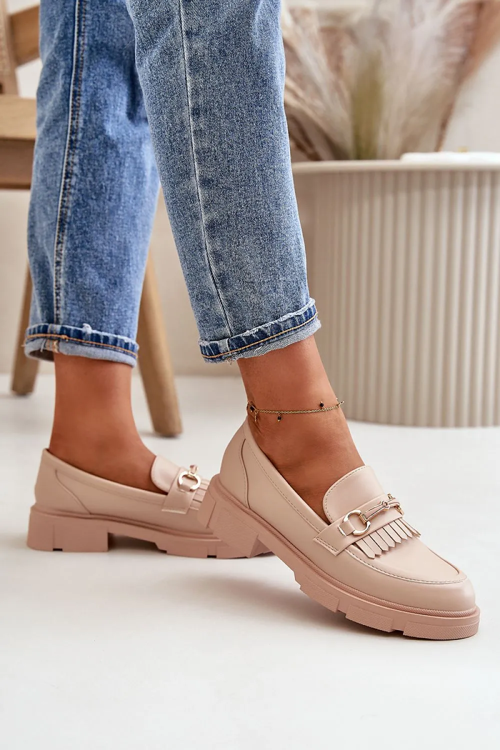 Classic flat heel mocassins