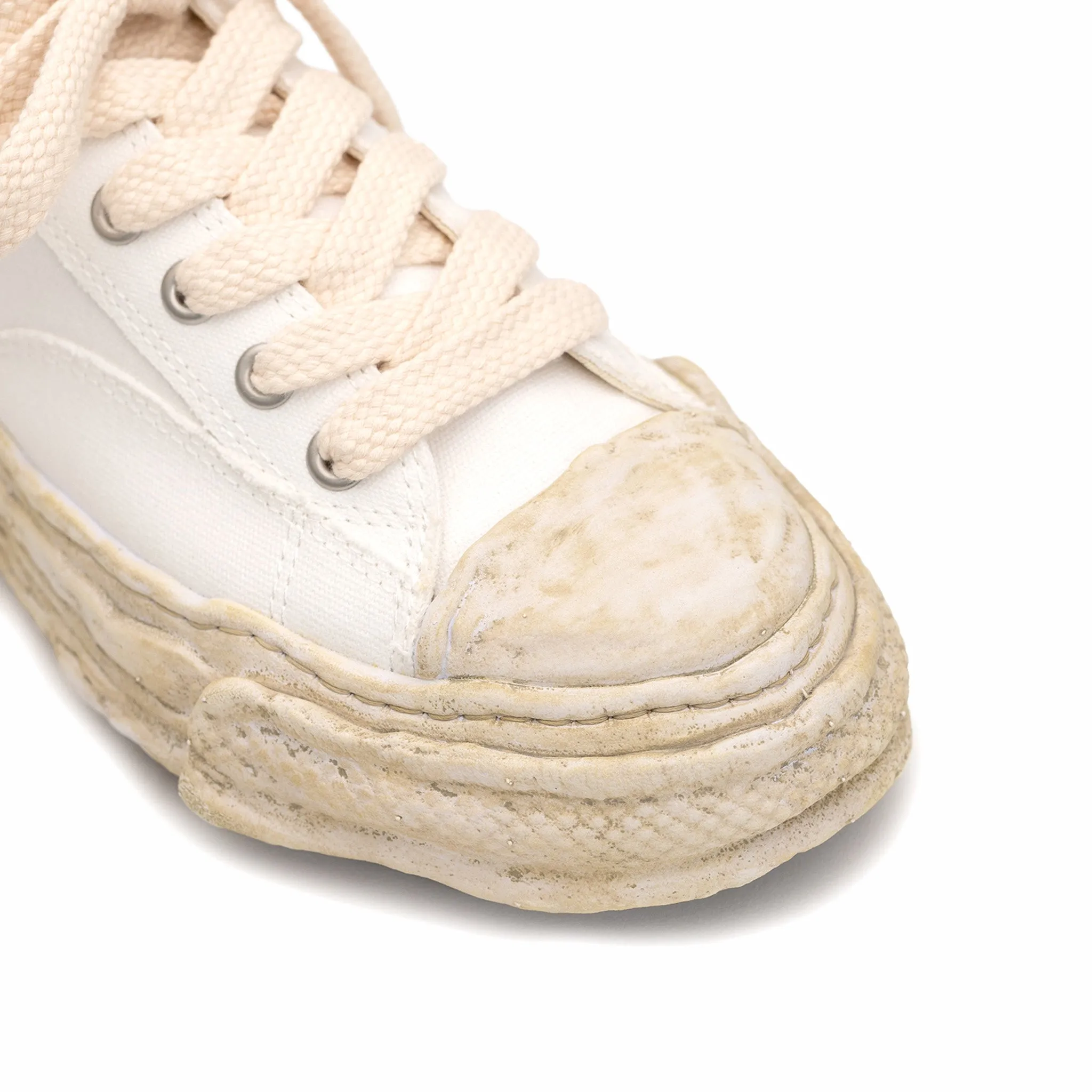 Maison MIHARA YASUHIRO "PETERSON23" OG Dyed Sole Canvas Low-Top Sneaker (White)