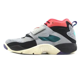 NIKE AIR DIAMOND TURF