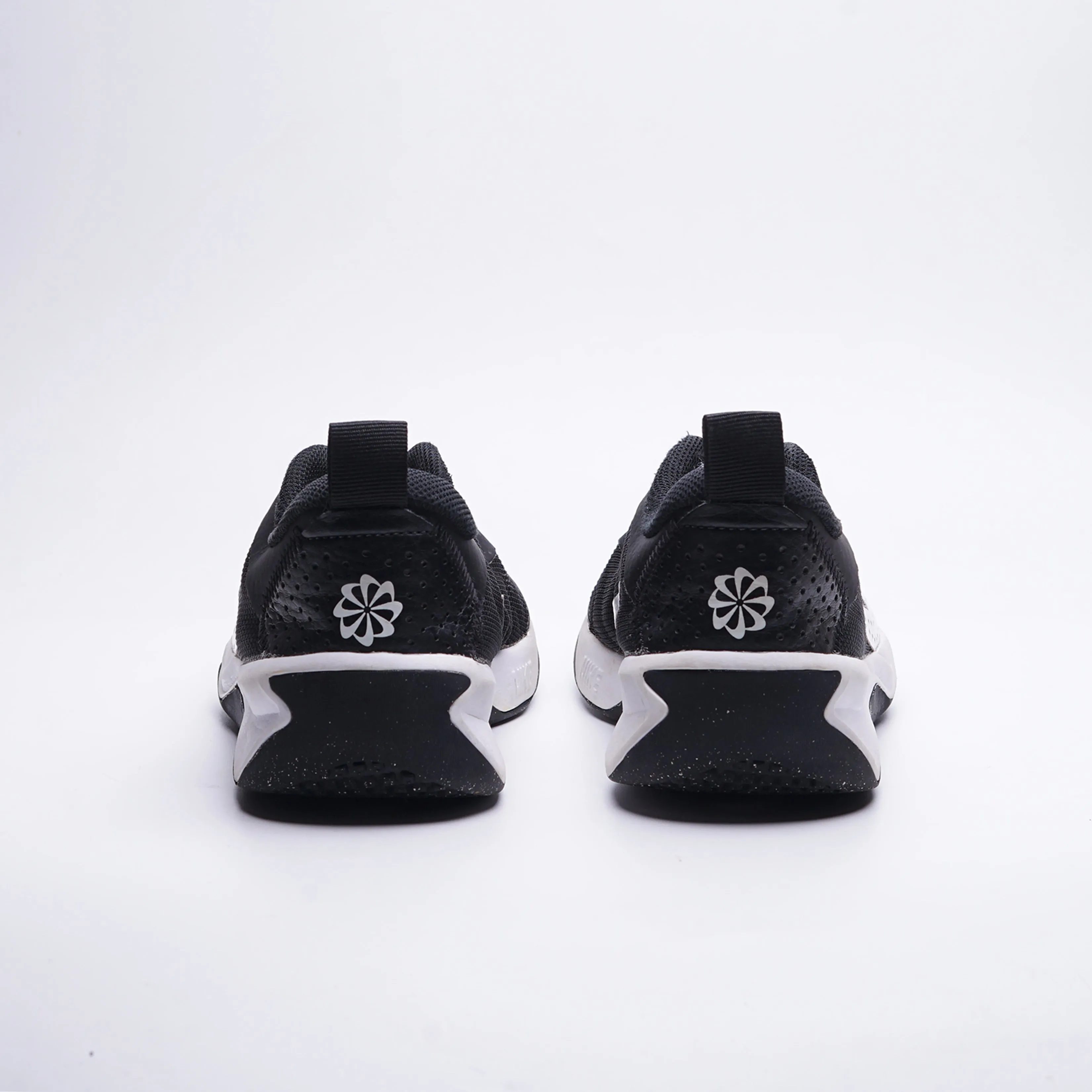 Nike Omni Multi Court Women Sneaker