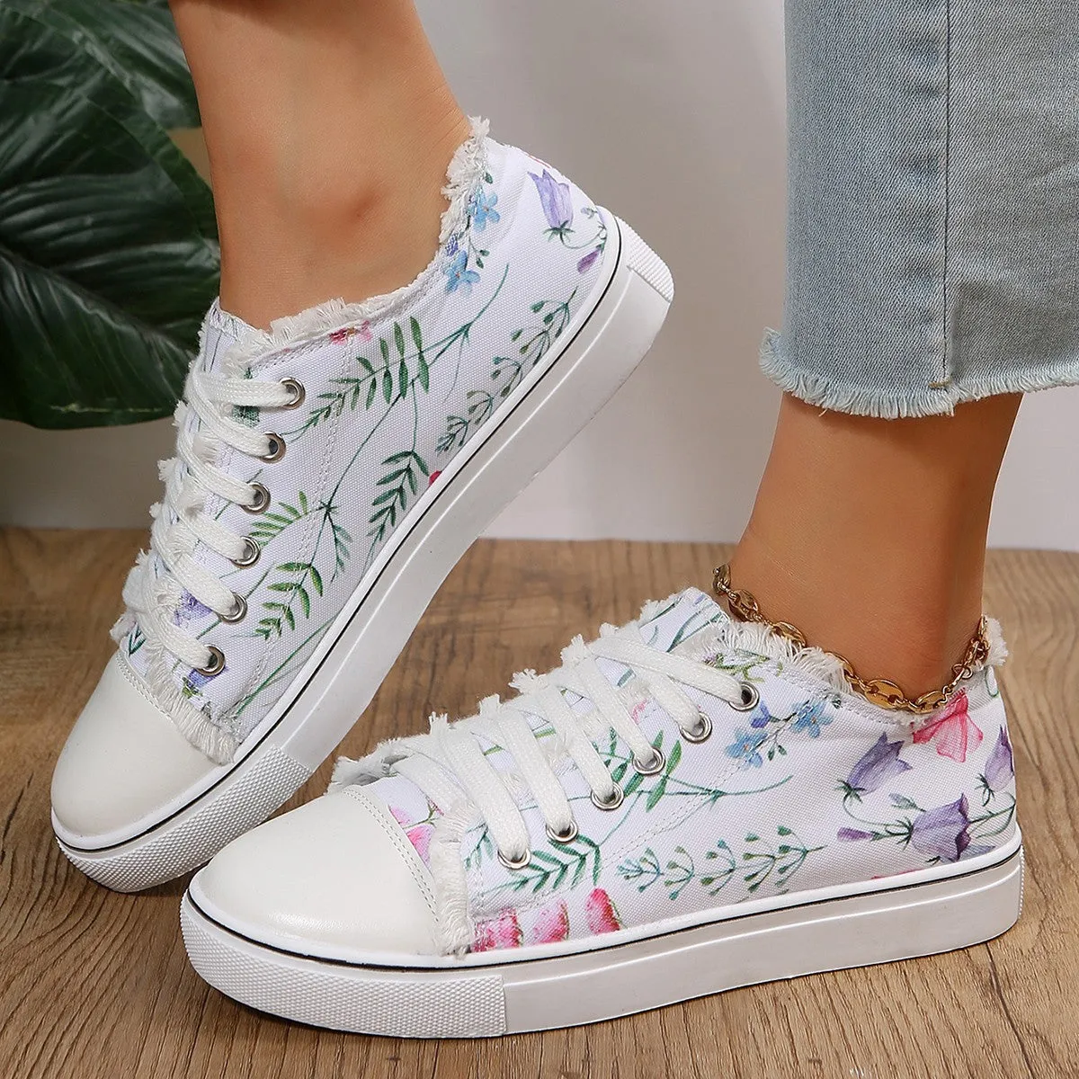 Women’s Casual Flat Floral Canvas Sneakers in 5 Colors