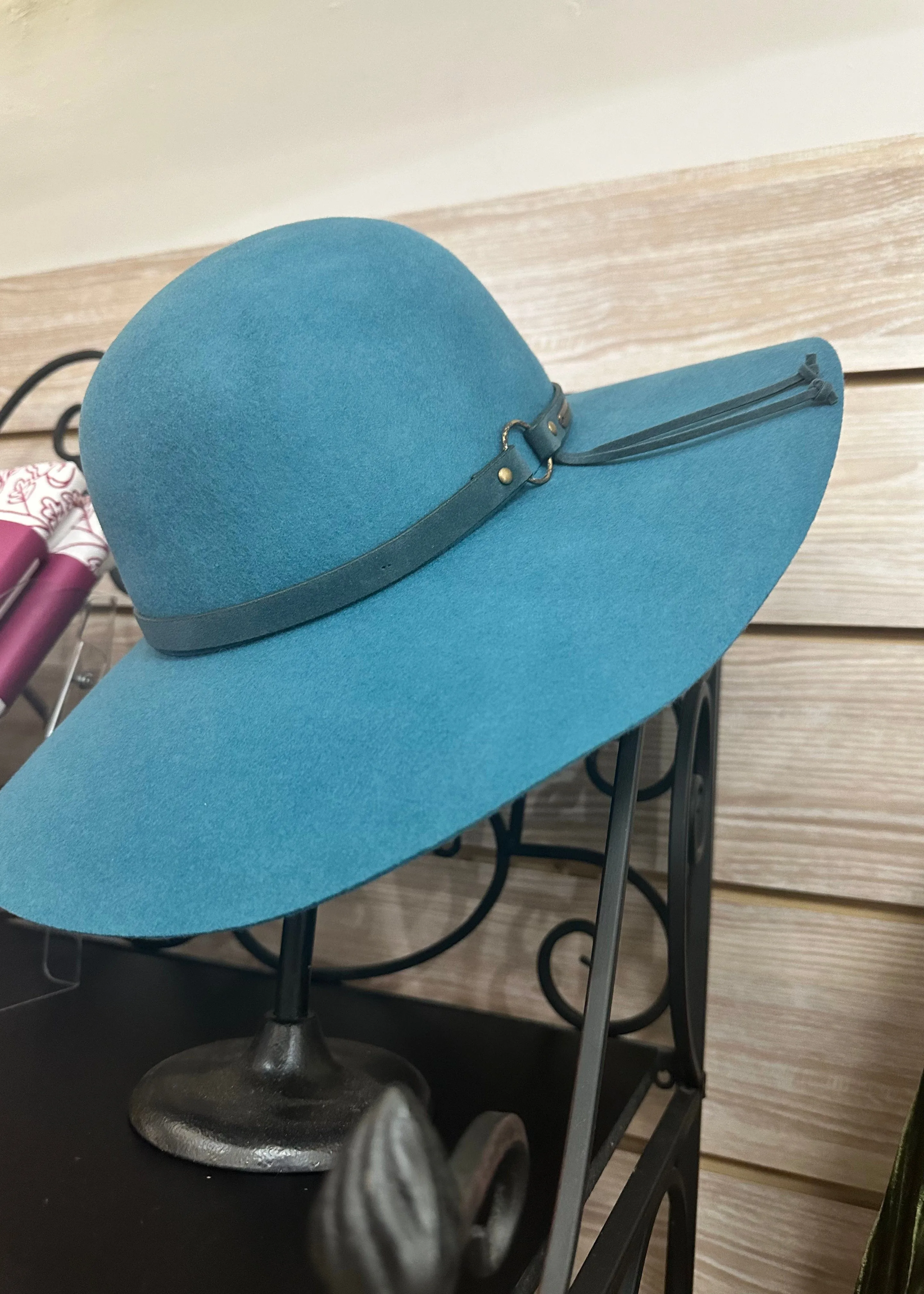 Women’s Wide Brim Forever After